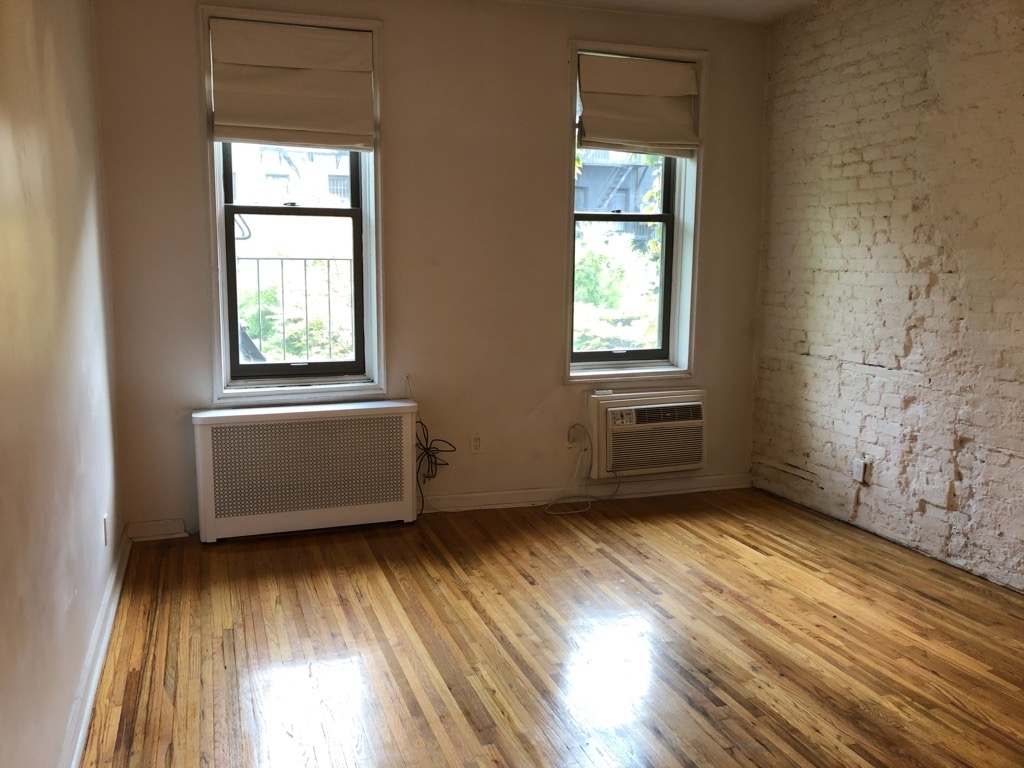 513 East 5th Street - Photo 3