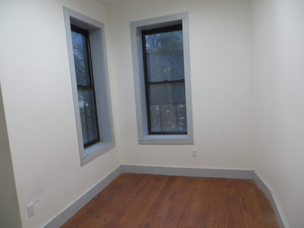 222 Pulaski Street - Photo 1