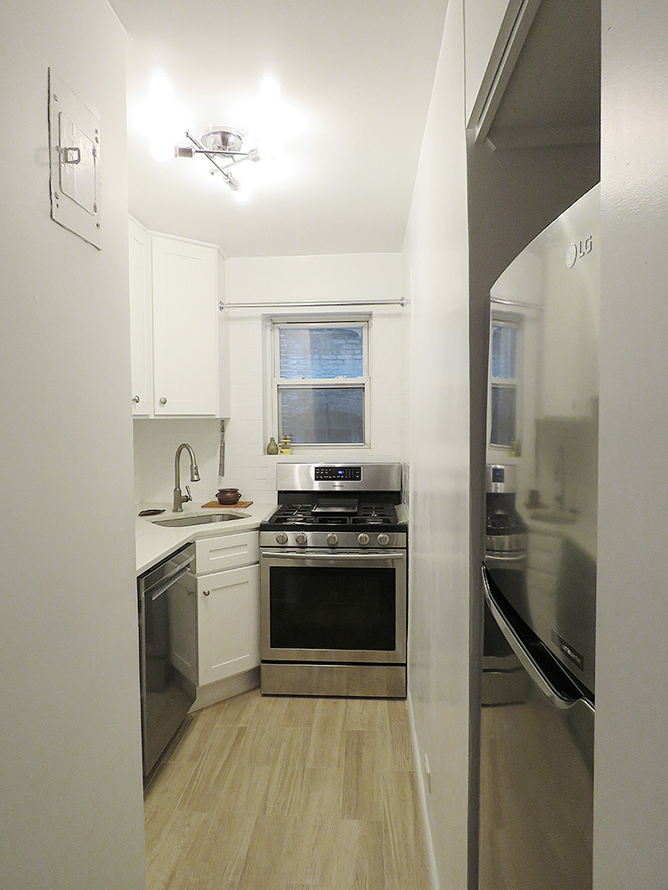 330 East 49th Street - Photo 2