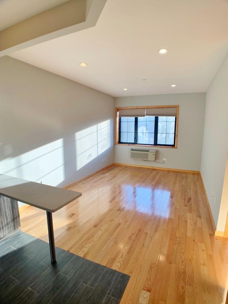 14-18 31st Avenue - Photo 5