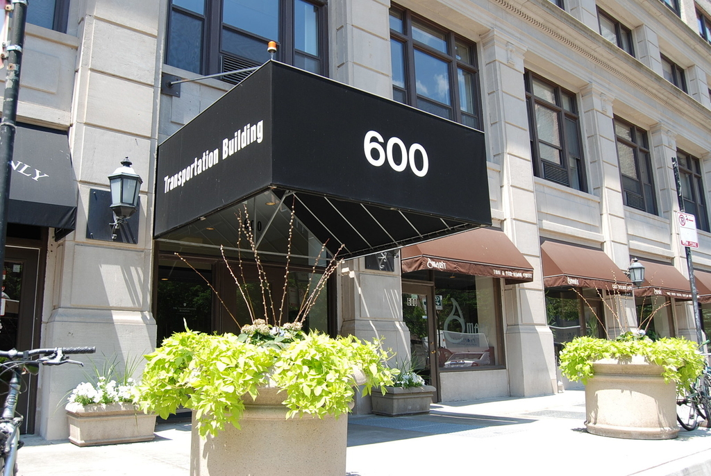 600 South Dearborn Street - Photo 0