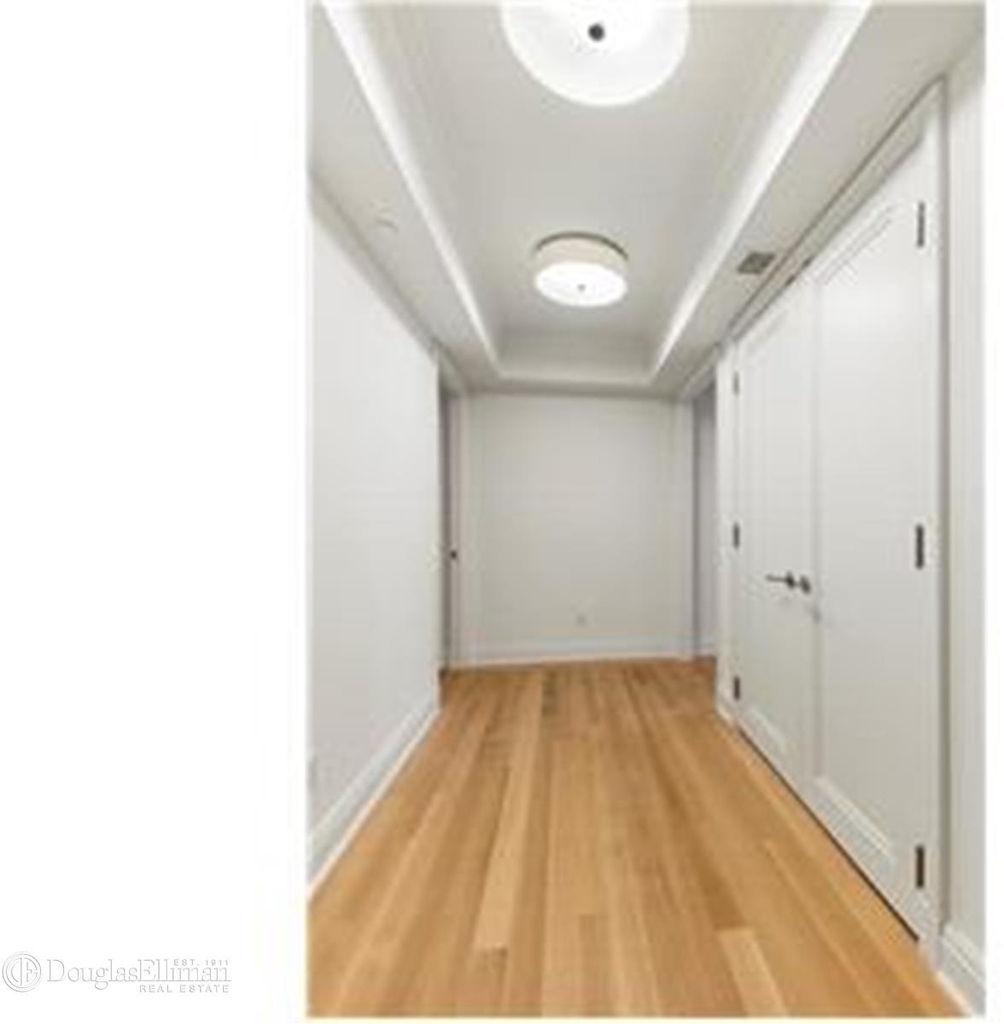 200 East 79th St - Photo 3