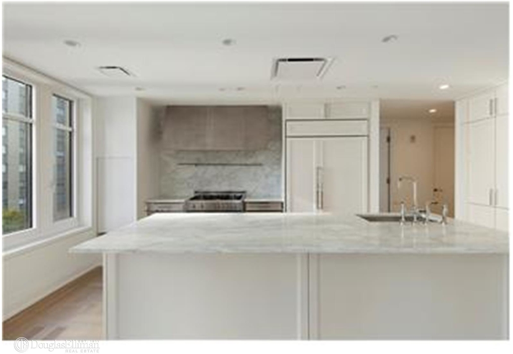 200 East 79th St - Photo 2