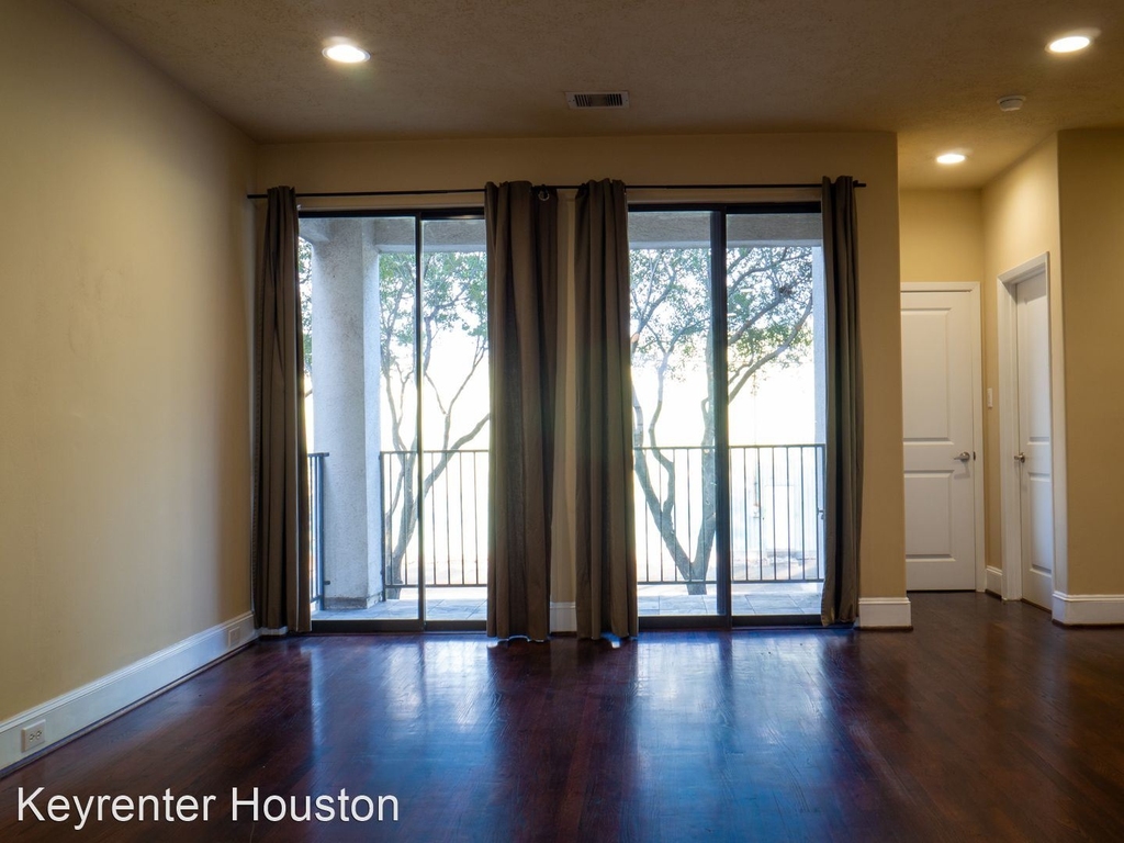 2704 Dallas Street - Photo 6