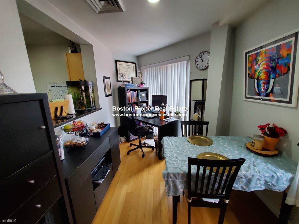 1661 Washington St Apt 504 - Photo 2