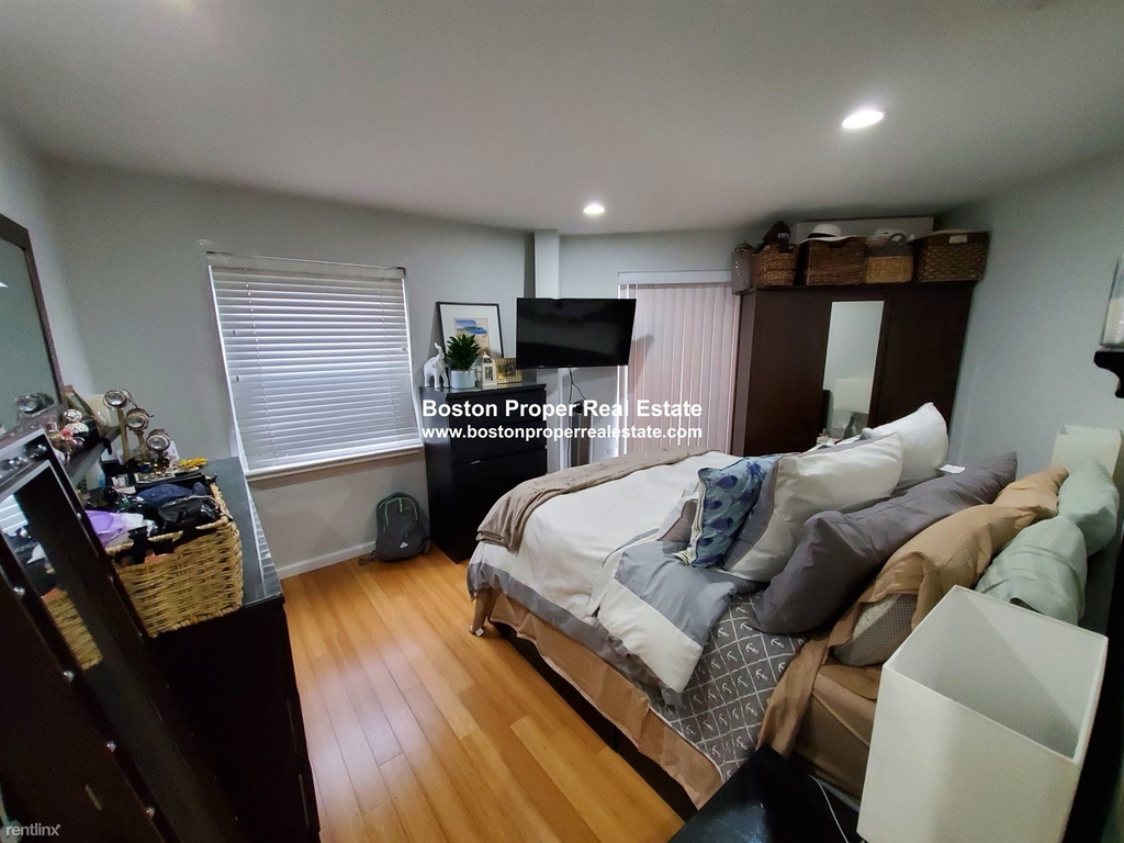 1661 Washington St Apt 504 - Photo 3