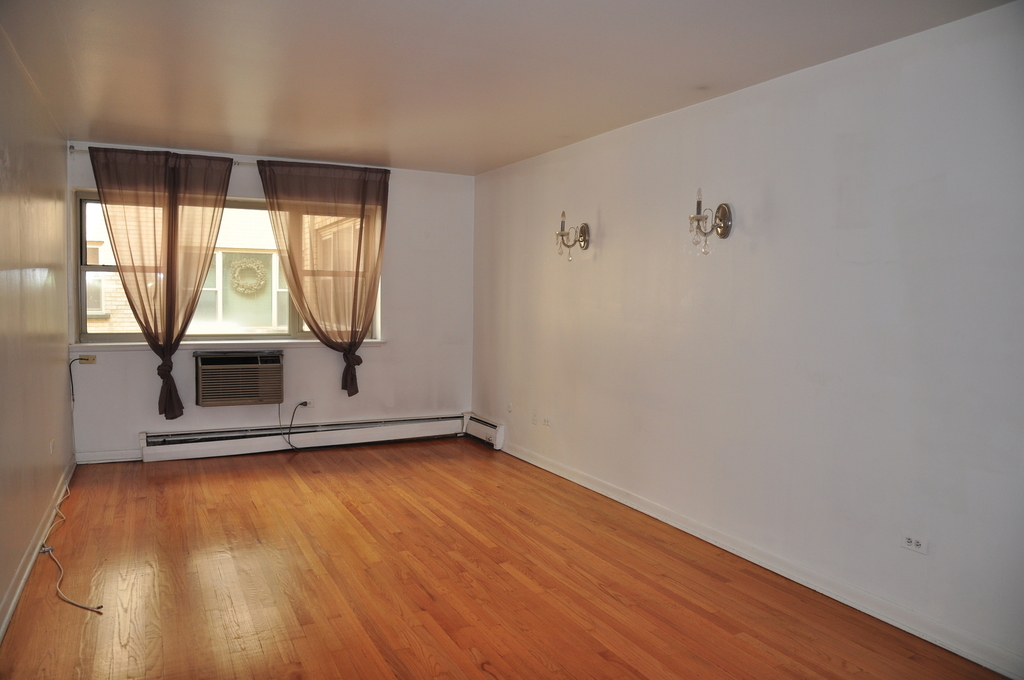 420 West Aldine Avenue - Photo 7