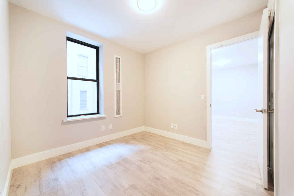 502 West 152nd Street - Photo 5