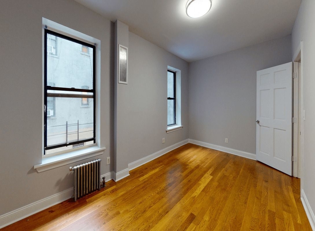 144st and Amsterdam Ave - Photo 3