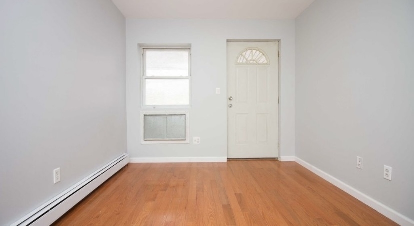 571 Putnam Avenue - Photo 4