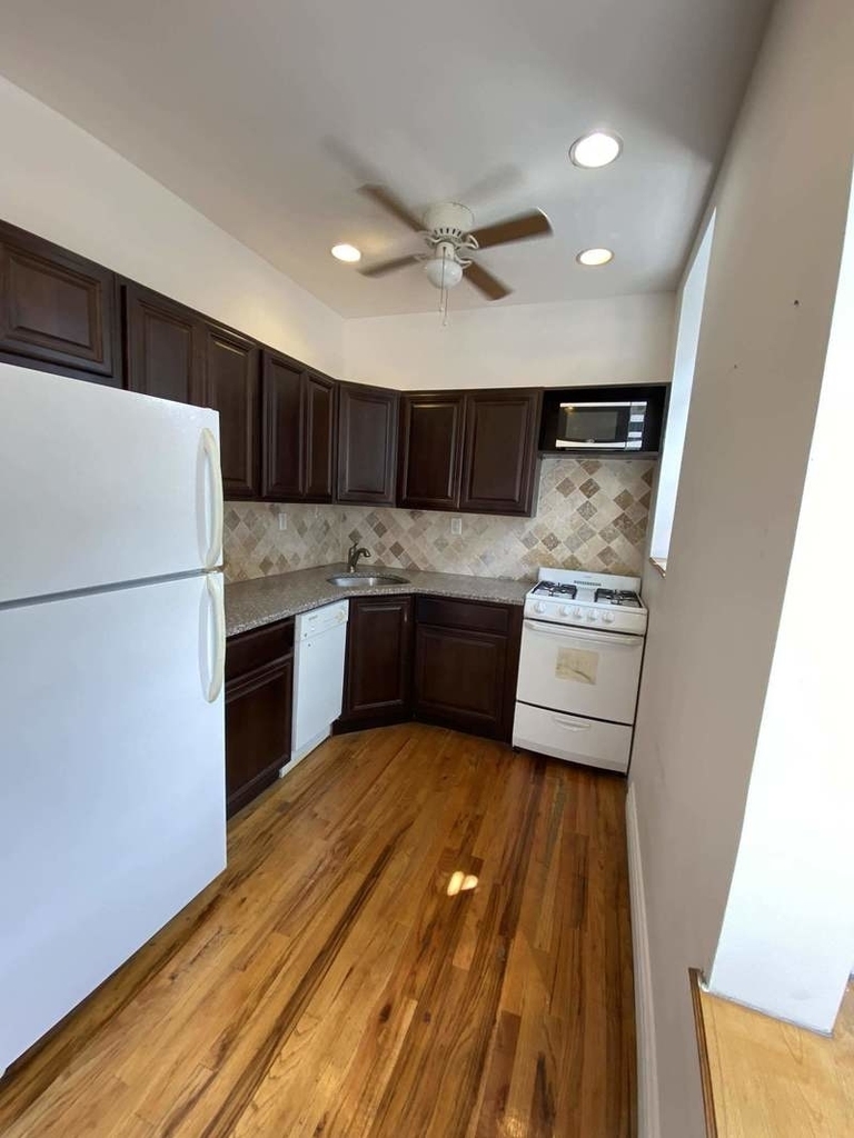 301 West 151st Street - Photo 7