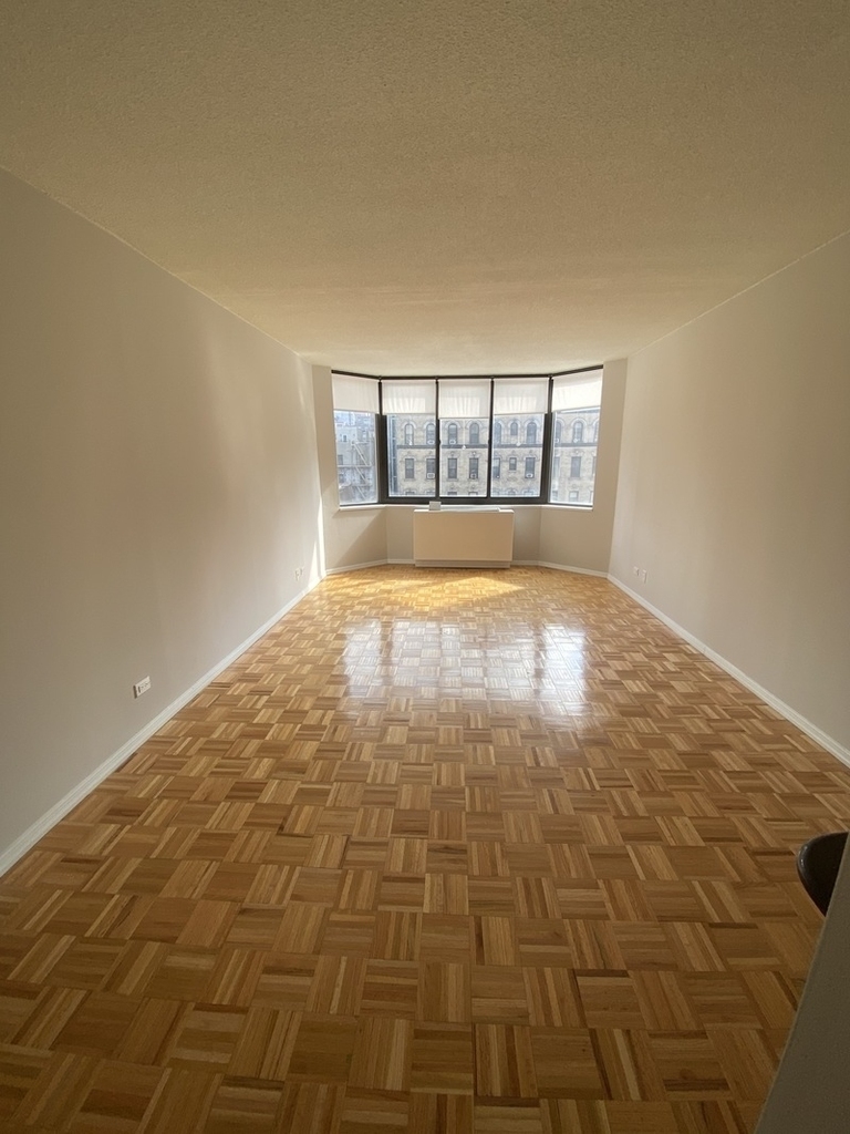 151 East 31st Street - Photo 7