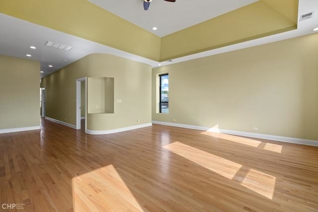 956 West Wrightwood Avenue - Photo 2