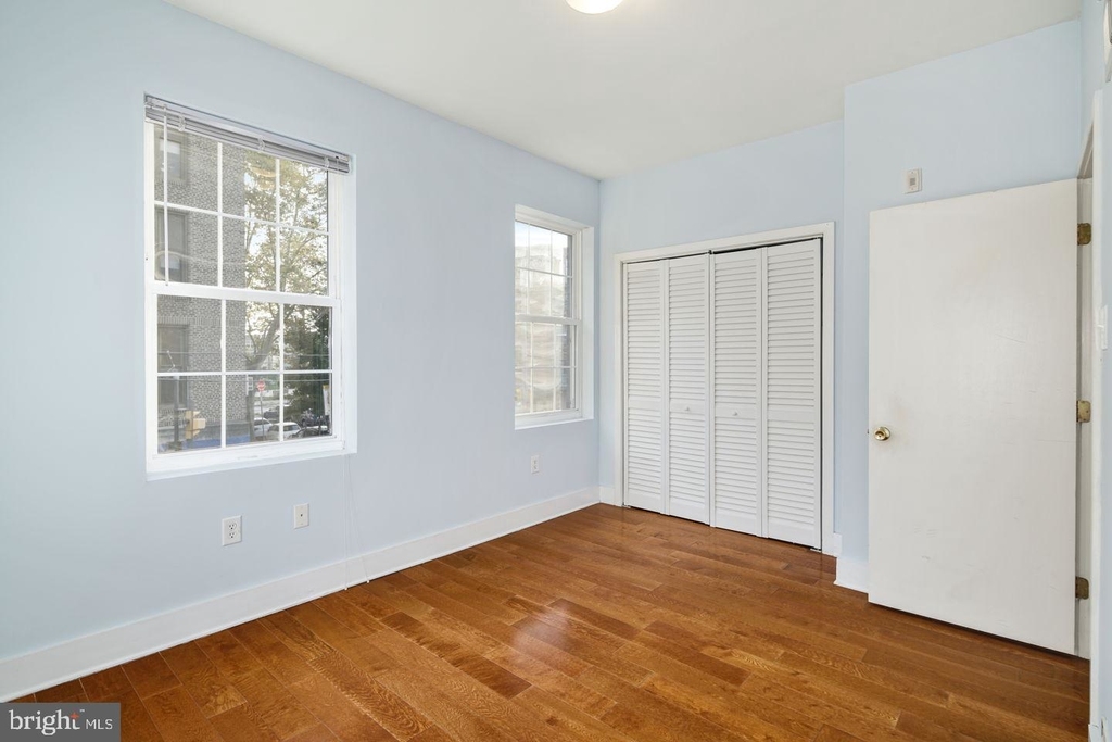 1641 Christian Street - Photo 11