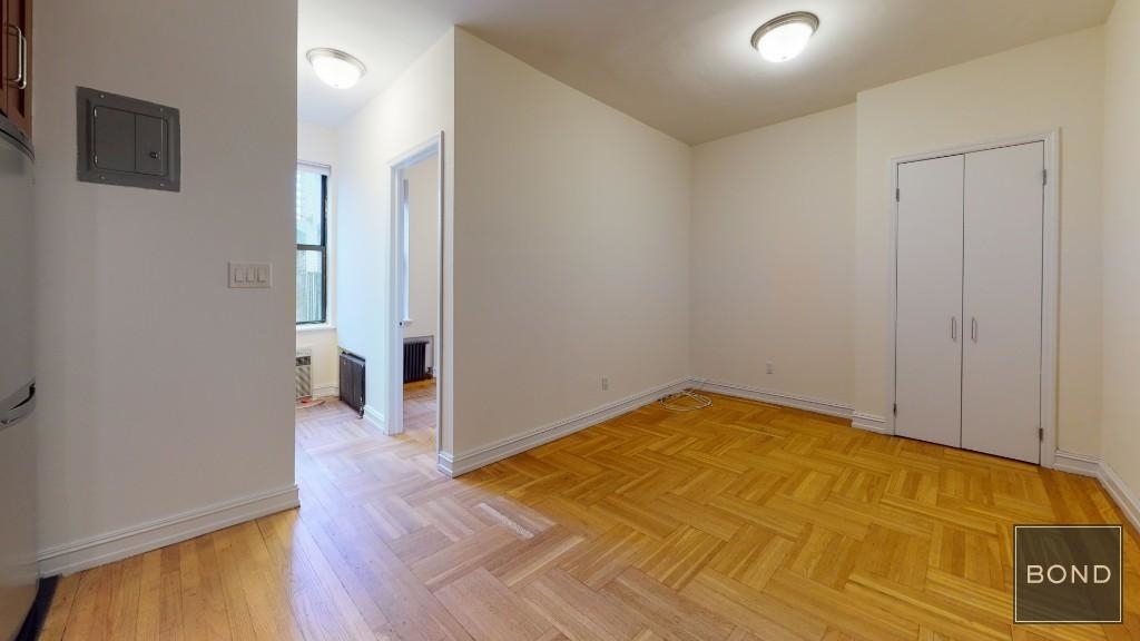 440 East 78th Street - Photo 3