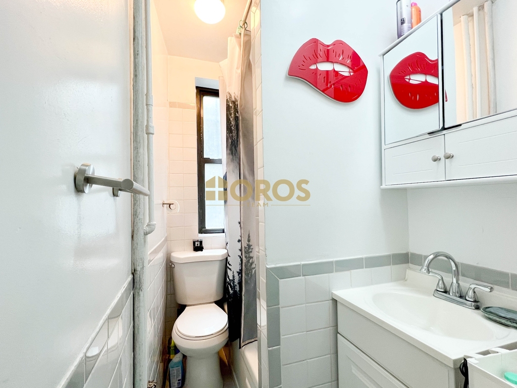 238 East 7th Street - Photo 5