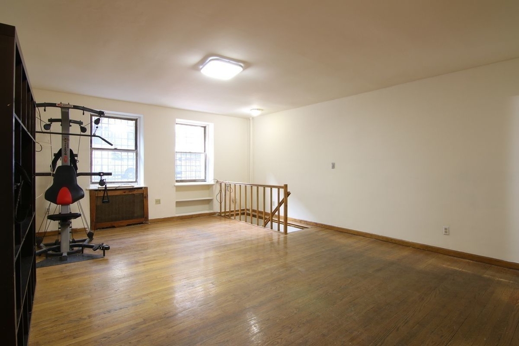 53 West 75th Street - Photo 4