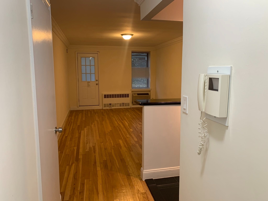 229 East 80th Street - Photo 4