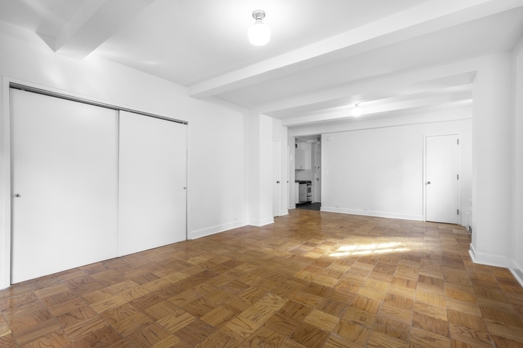 307 East 44th Street  - Photo 4