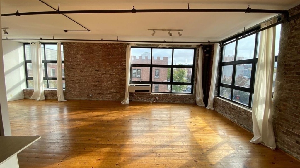 300 Graham Ave - Unit: 3G - Photo 3