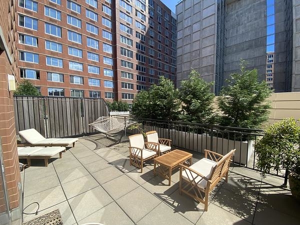 229 Chrystie Street - Photo 10