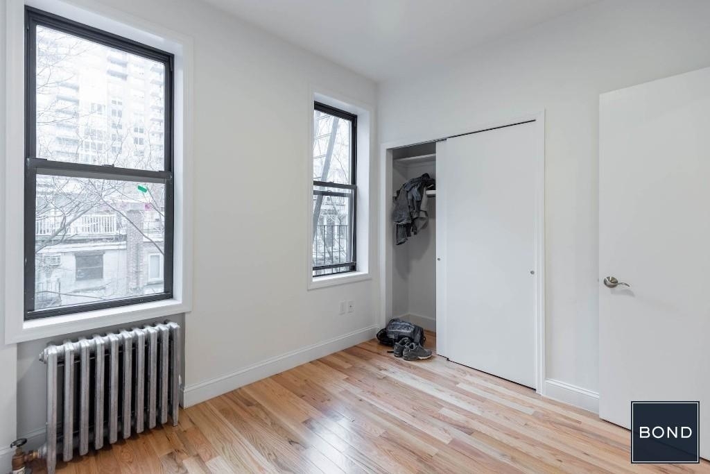 226 East 36 Street - Photo 3