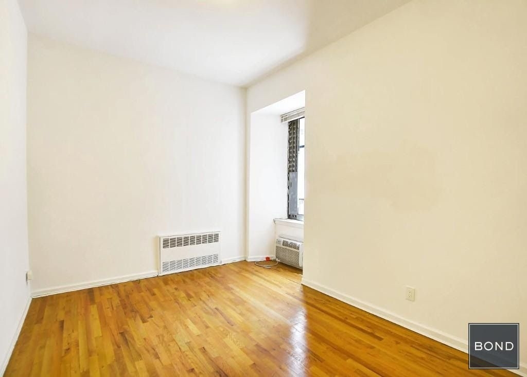 310 West 80th Street - Photo 2