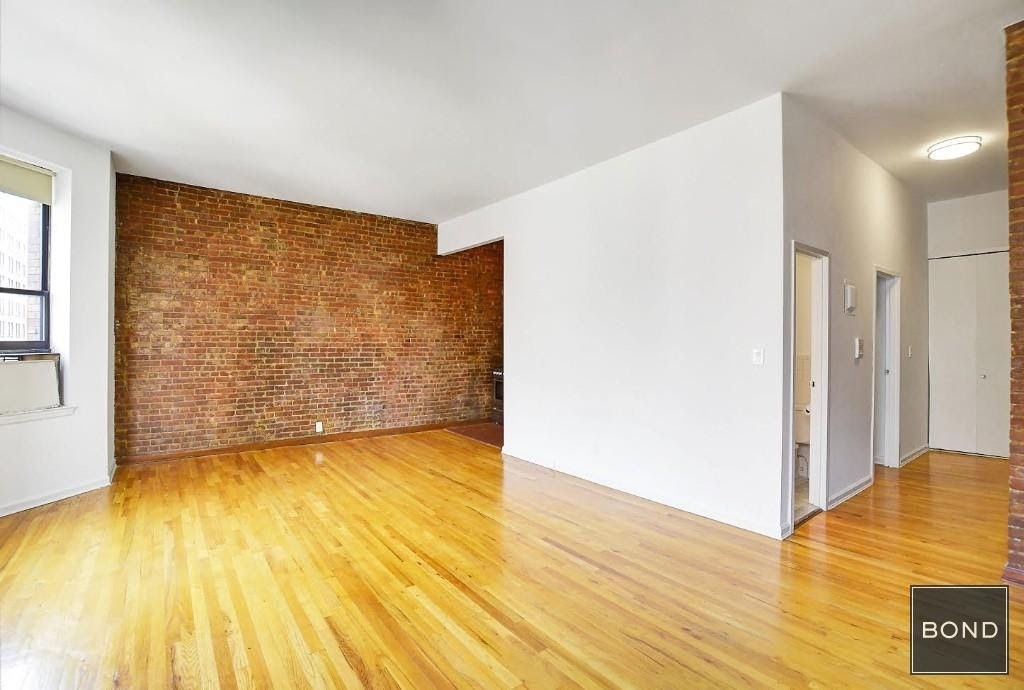 310 West 80th Street - Photo 1