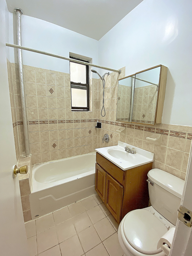 656 West 171st Street - Photo 4