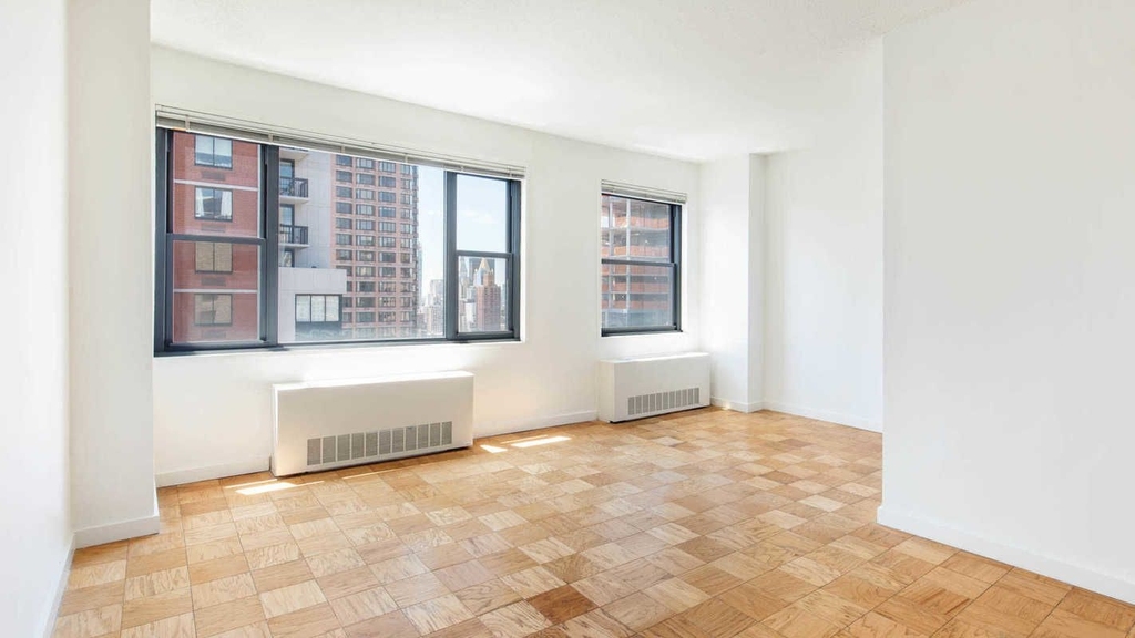 Spacious Studio is the definition of Luxury Living-East 40th Street - Photo 0