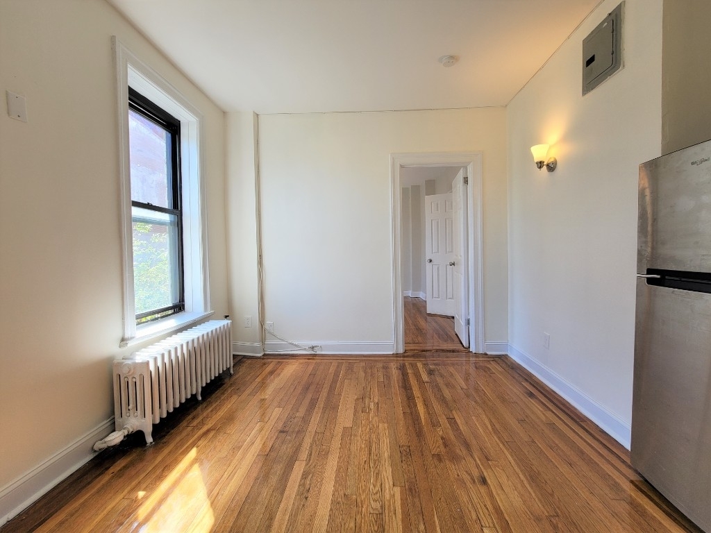 25-21 31st Ave - Photo 1