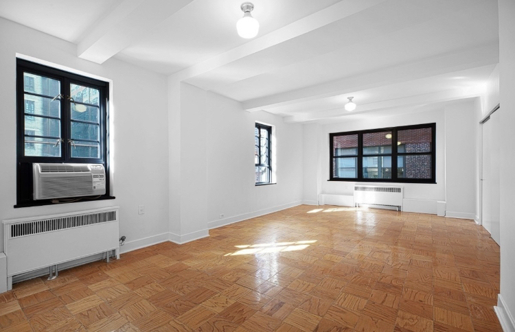 307 East 44th Street - Photo 0