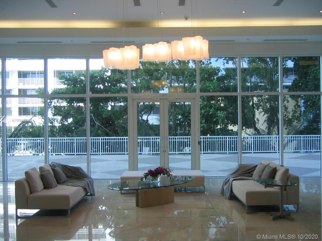 2101 Brickell Ave - Photo 20