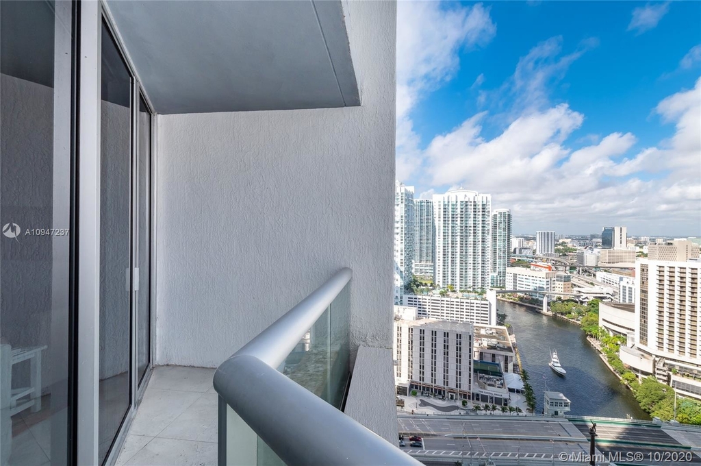 475 Brickell Ave - Photo 15