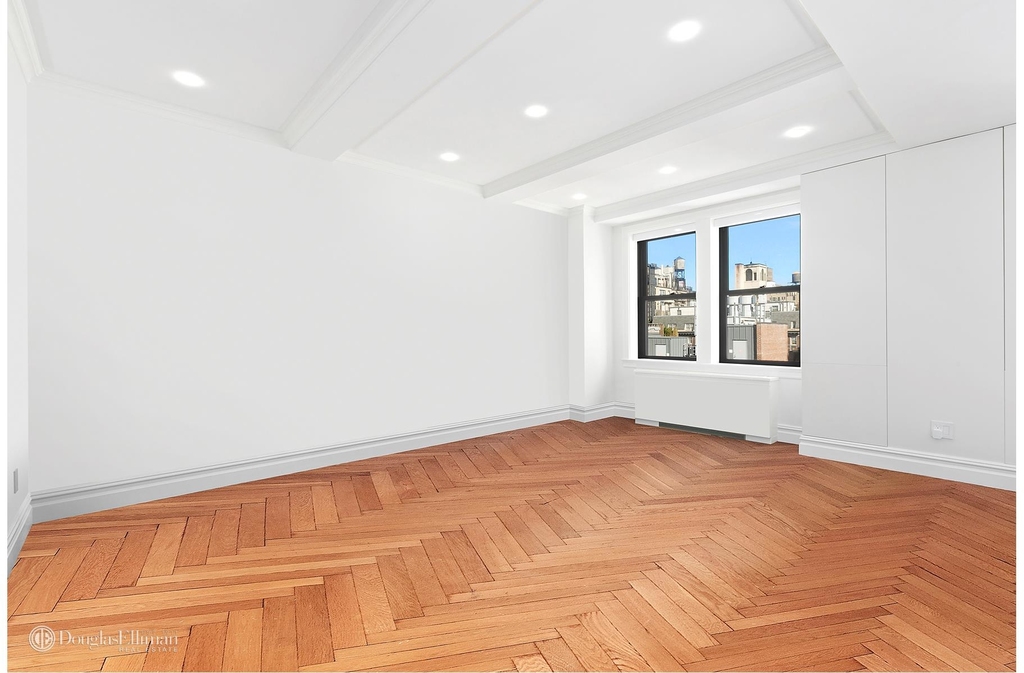 610 Park Avenue - Photo 4