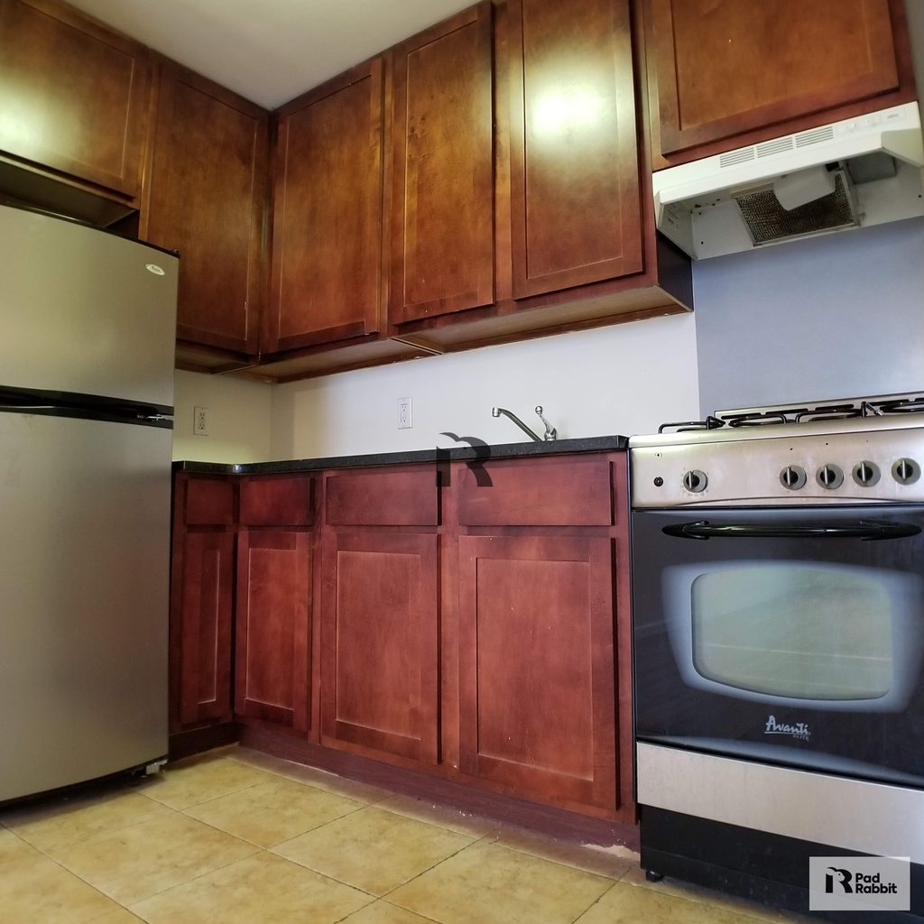 258 Bushwick Avenue - Photo 8