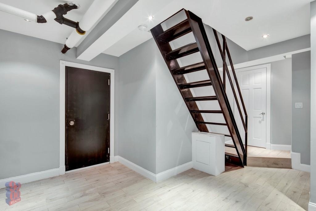 437 West 53rd Street - Photo 2