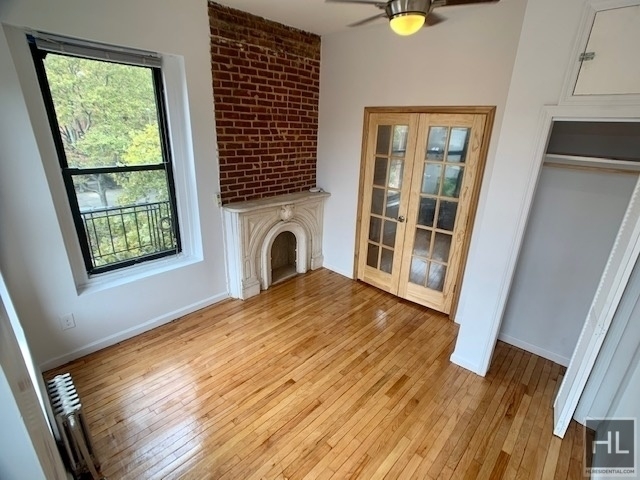 301 Franklin Avenue - Photo 2