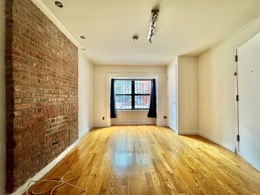 1145 Dean Street - Photo 0