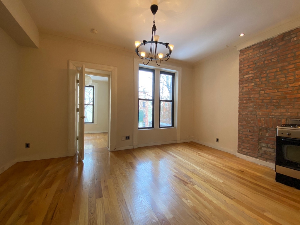 1145 Dean Street - Photo 3