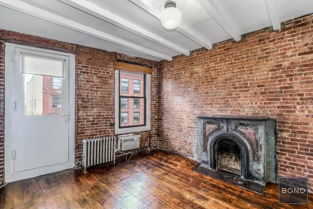 377 Broome Street - Photo 1