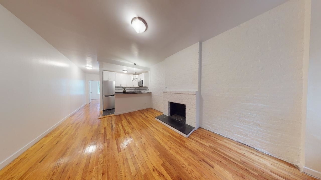 251 West 26th Street - Photo 2