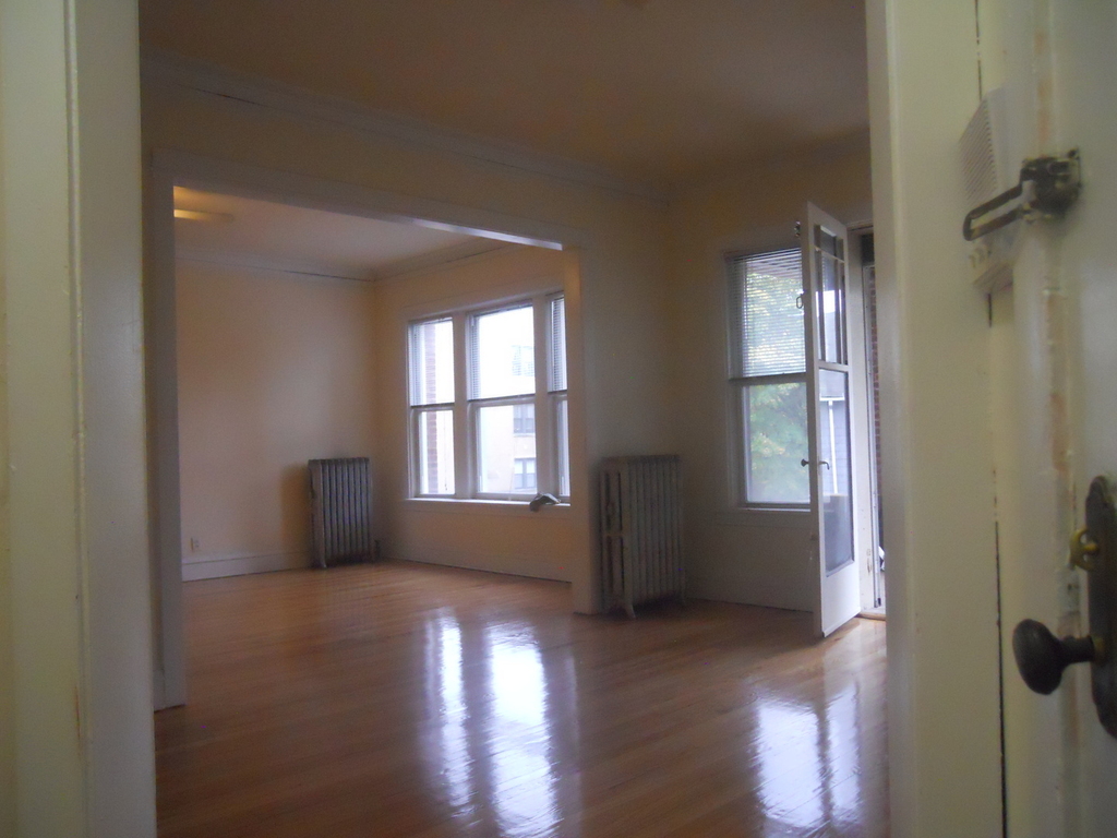 2204 West Wilson Avenue - Photo 1