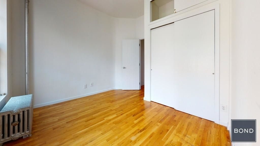 East 85th Street, No Fee  - Photo 2