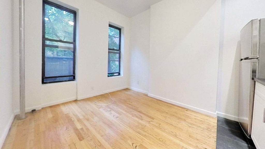 East 85th Street, No Fee, Two Month Free  - Photo 0