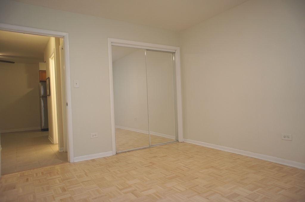 425 Wesley Avenue - Photo 12