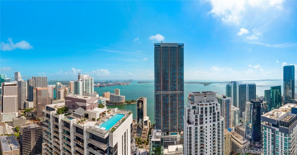 1000 Brickell Plz - Photo 22