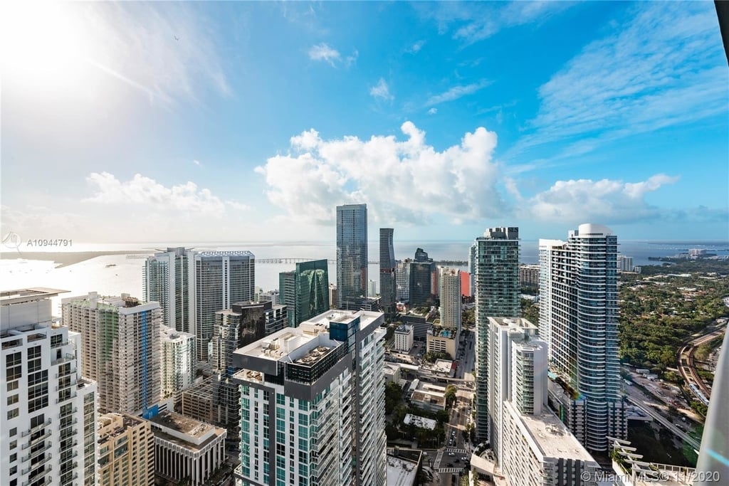 1000 Brickell Plz - Photo 16