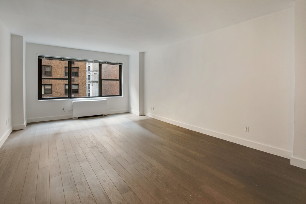 120 East 34th Street - Photo 6