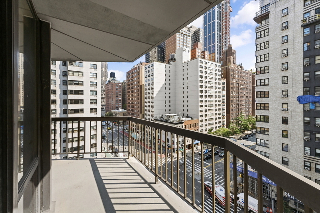 360 East 57th Street - Photo 3